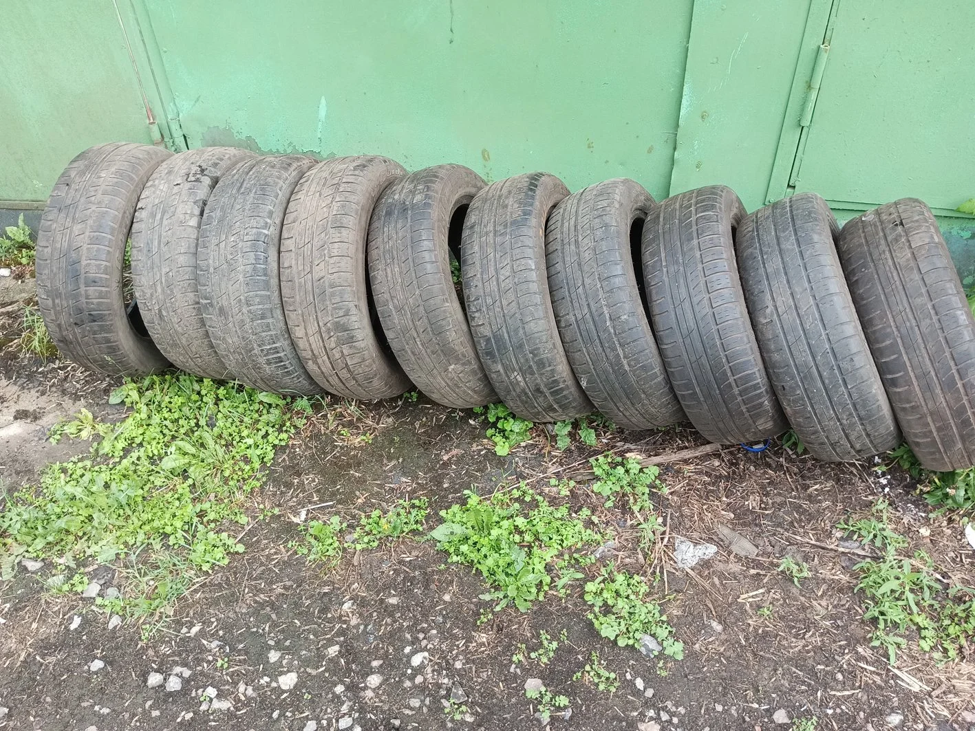 ПРОДАЮ ПОЛНОСТЮ АВТО БМВ Е30 ДЛЯ ЗАПЧАСТИ - миниатюра 12