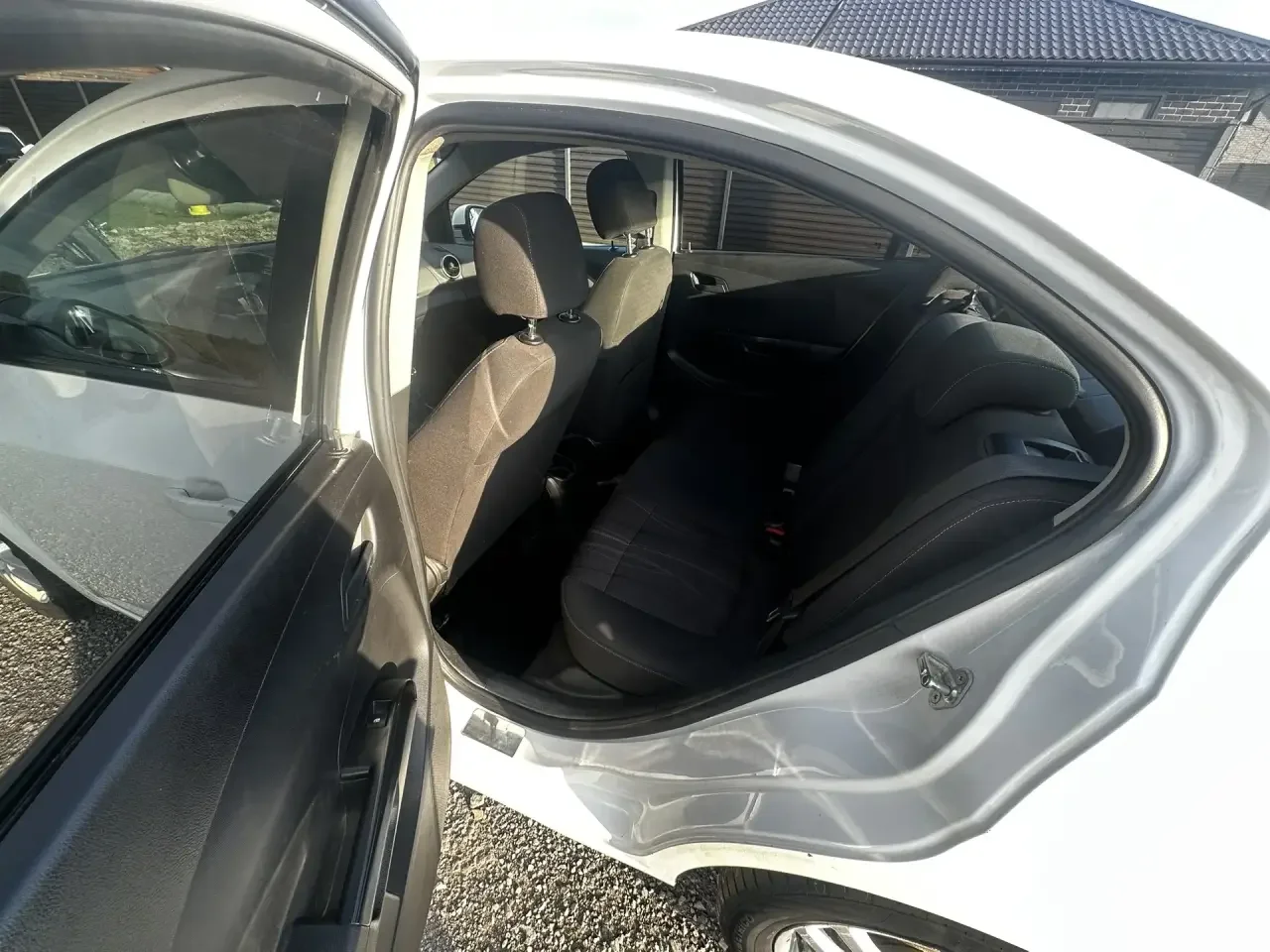 Chevrolet Aveo - миниатюра 5