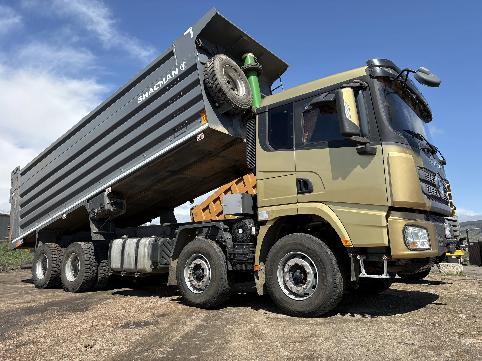 Услуги самосвала 20-40 тонн - миниатюра 5