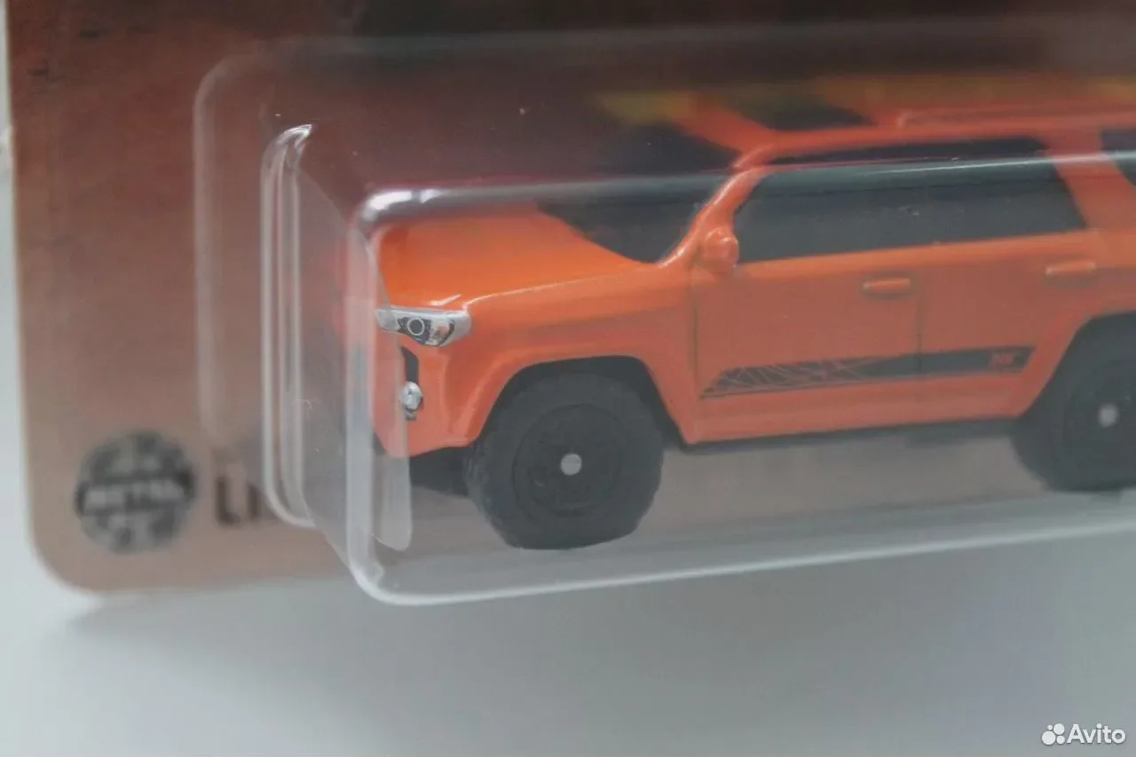 Matchbox Toyota 4Runner Super Chase - миниатюра 4