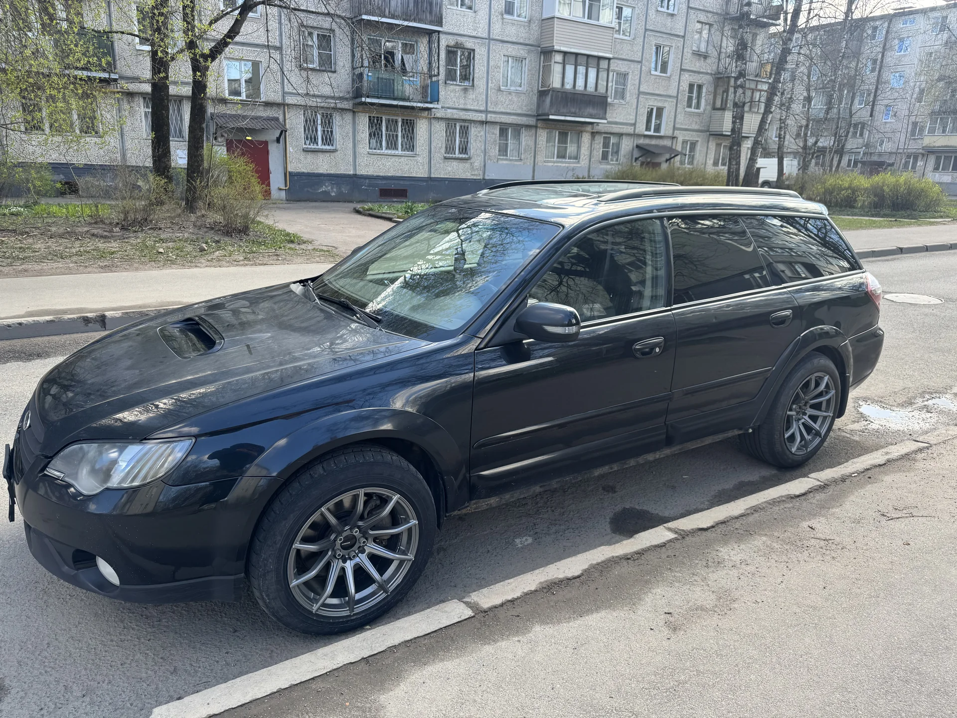 Subaru Outback 3.0 - миниатюра 2