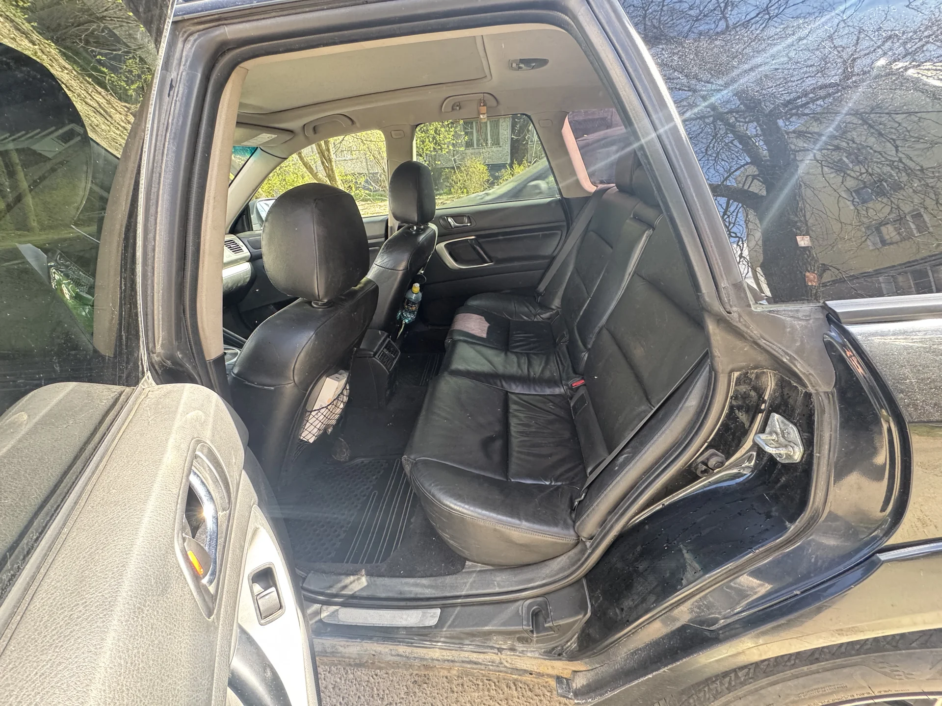 Subaru Outback 3.0 - миниатюра 7