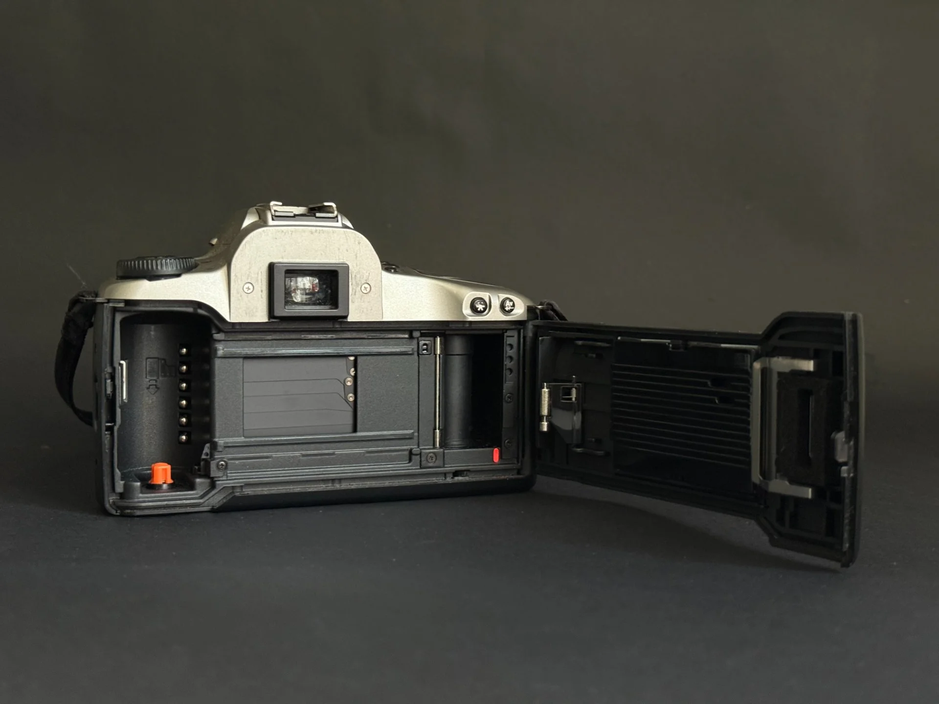 Пленочный фотоаппарат Canon EOS 3000N Kit - миниатюра 5