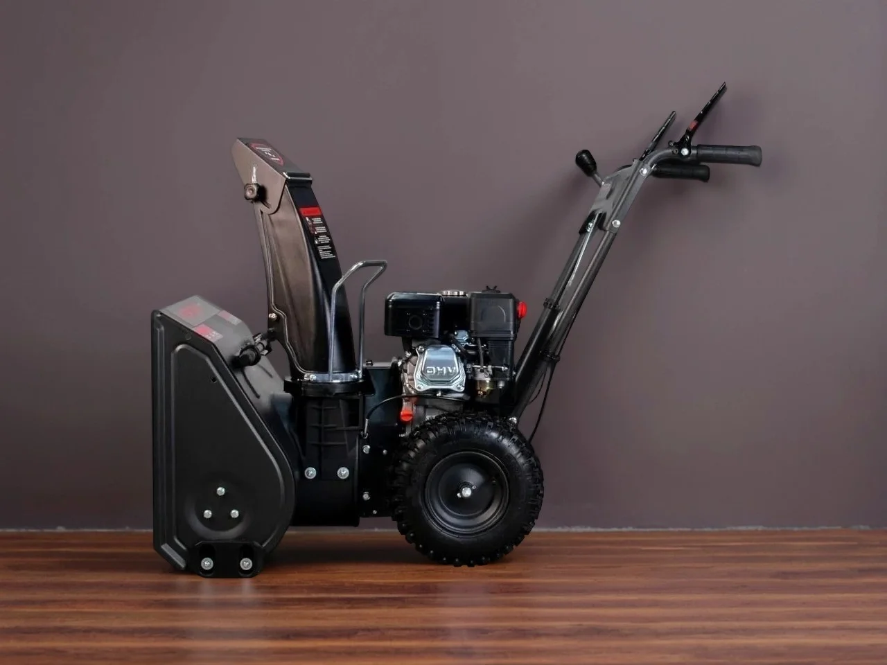 Снегоуборщик бензиновый Verton Ice SB-661 6.5 л.с - миниатюра 2