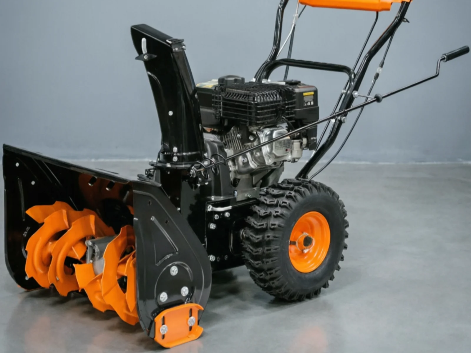 Снегоуборщик бензиновый Carver Stg 7056 7 л.с - миниатюра 2