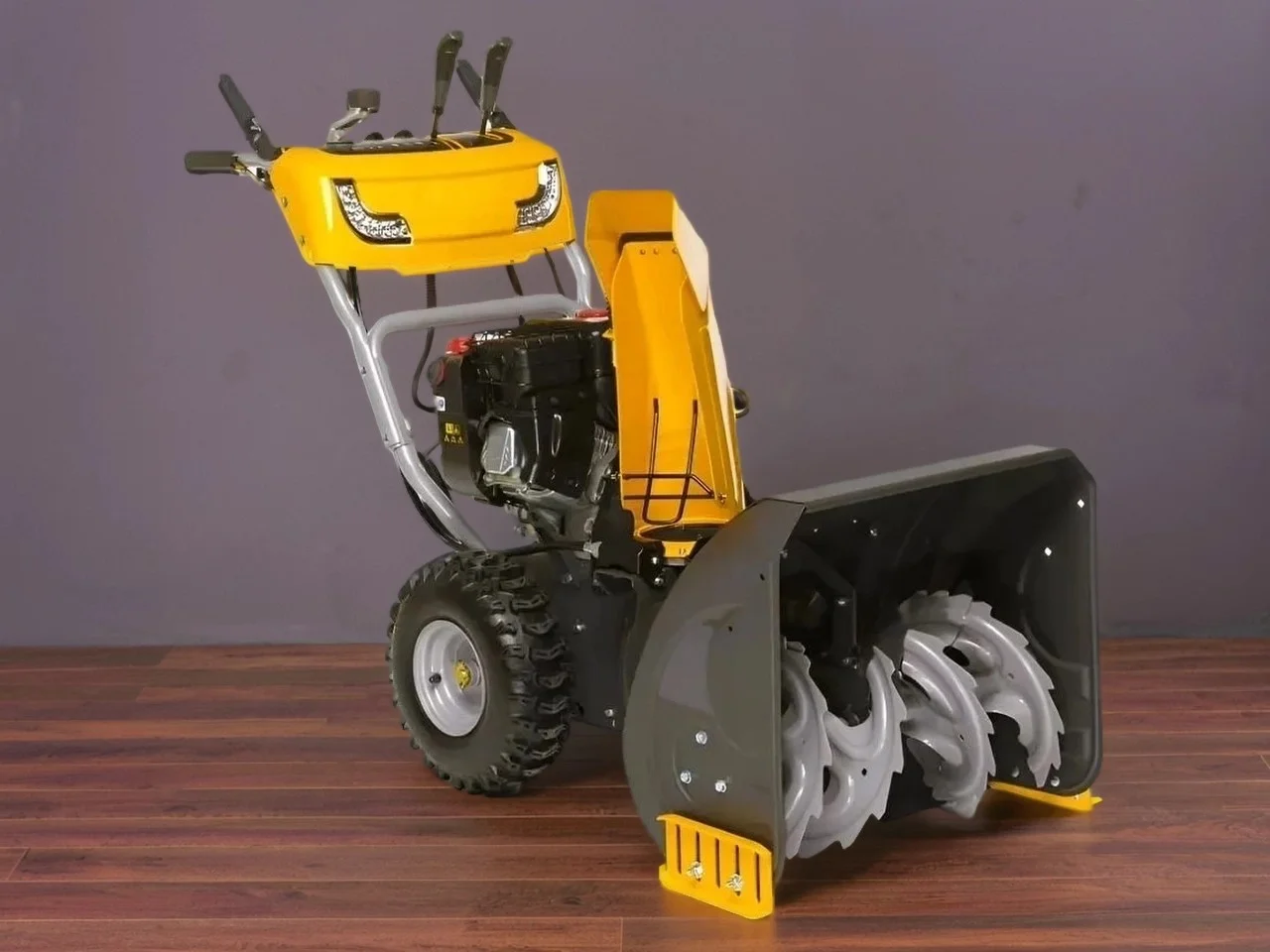 Снегоуборщик бензиновый Stiga ST 5262 P 7 л.с