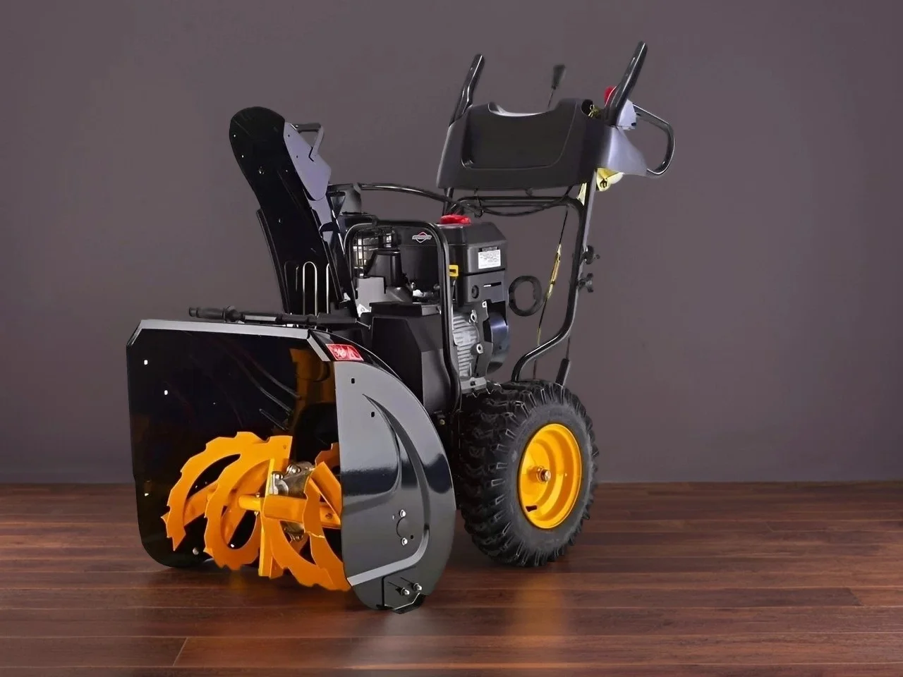 Снегоуборщик бензиновый McCulloch PM55 5 л.с - миниатюра 2