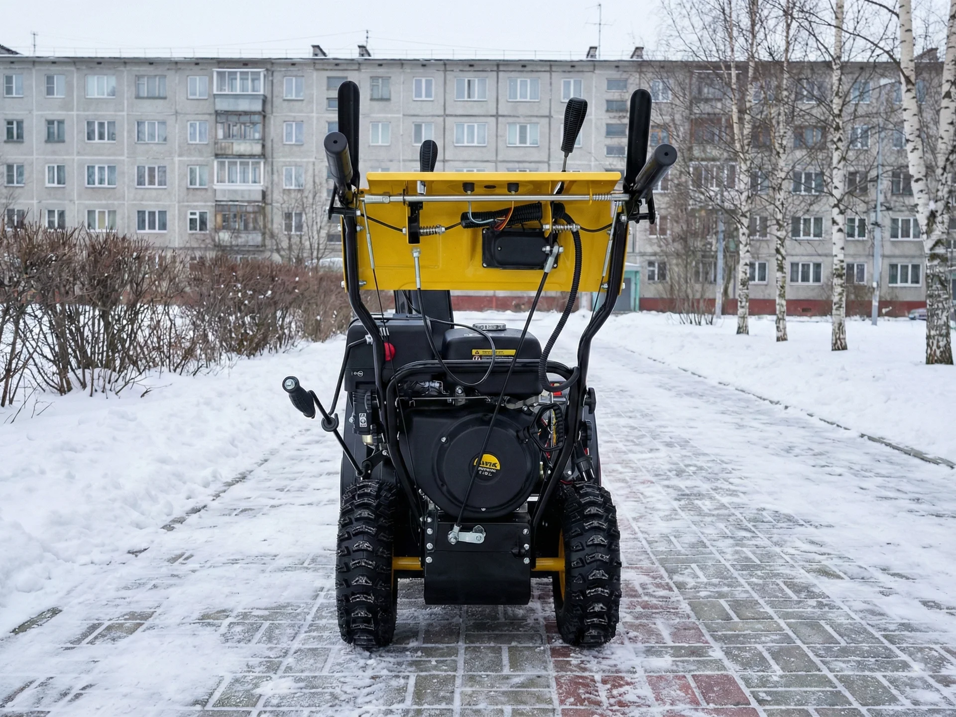 Снегоуборщик бензиновый Huter SGC 8000 11 лс - миниатюра 4