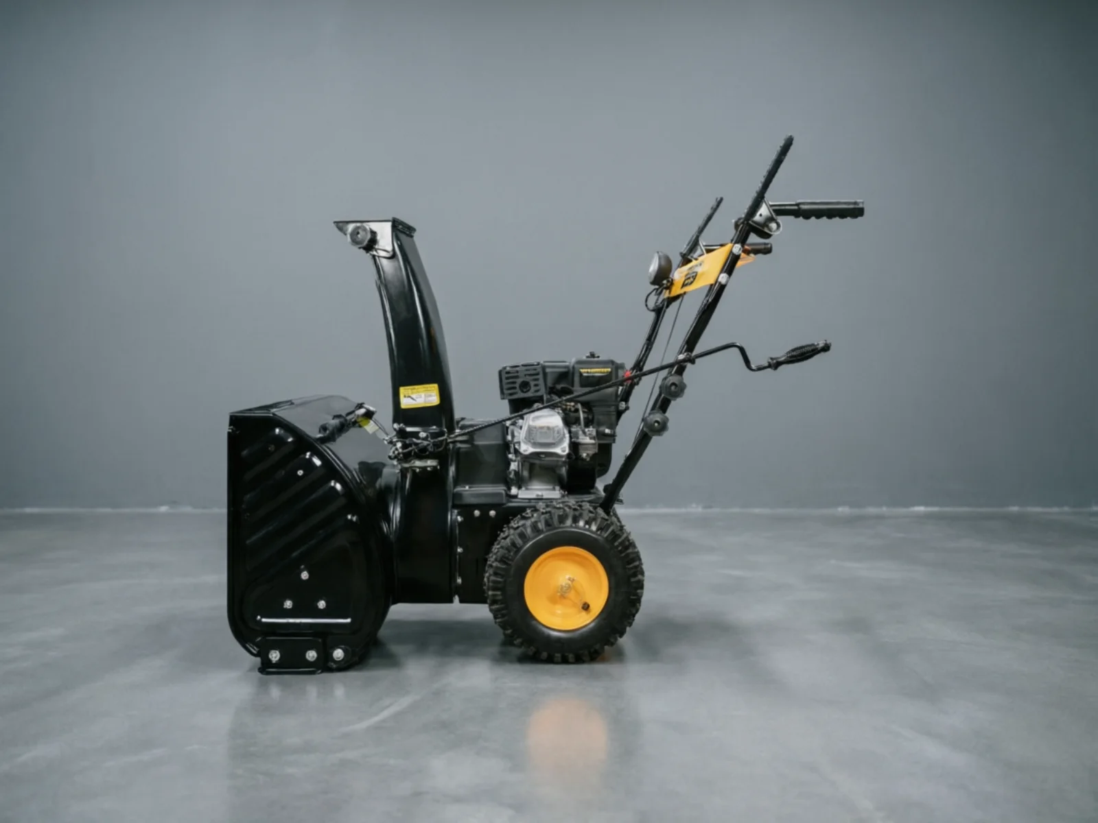 Снегоуборщик бензиновый Huter SGC 4800B 7 лс - миниатюра 2