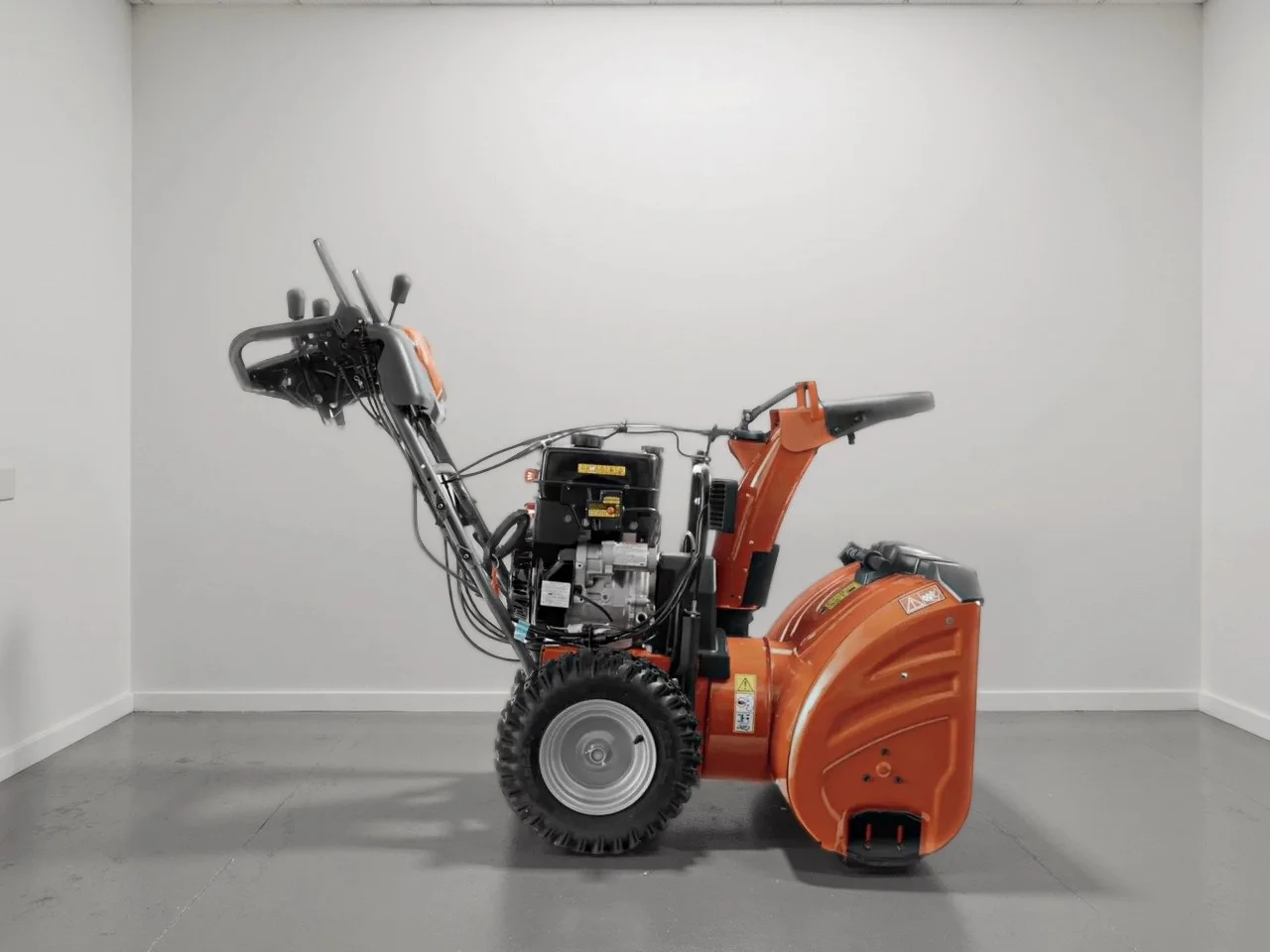 Снегоуборщик бензиновый Husqvarna ST 327 8.6 лс - миниатюра 2