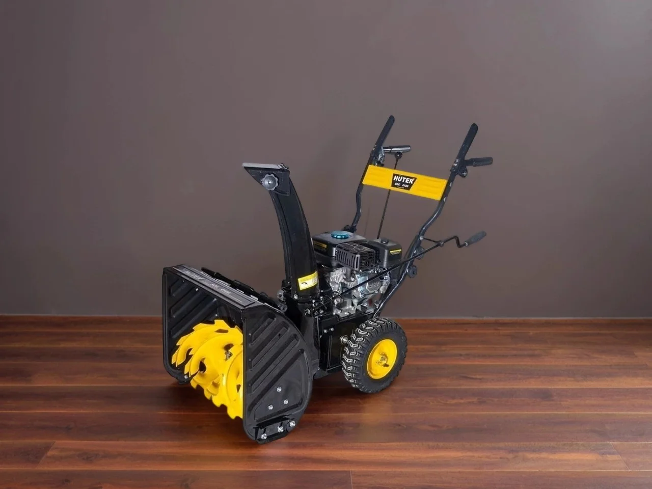 Снегоуборщик Huter Хутер SGC 4100 Wide 7 л.с