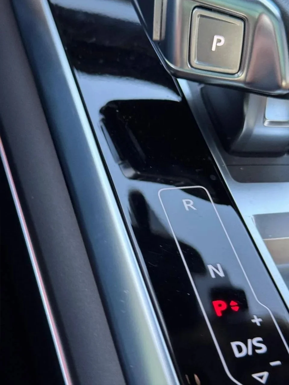 Audi Q8, 2023 - миниатюра 7