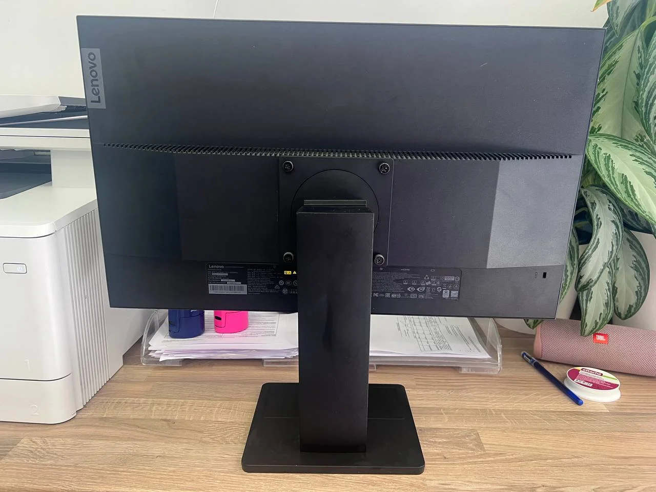 Монитор lenovo thinkvision e24-20 - миниатюра 2