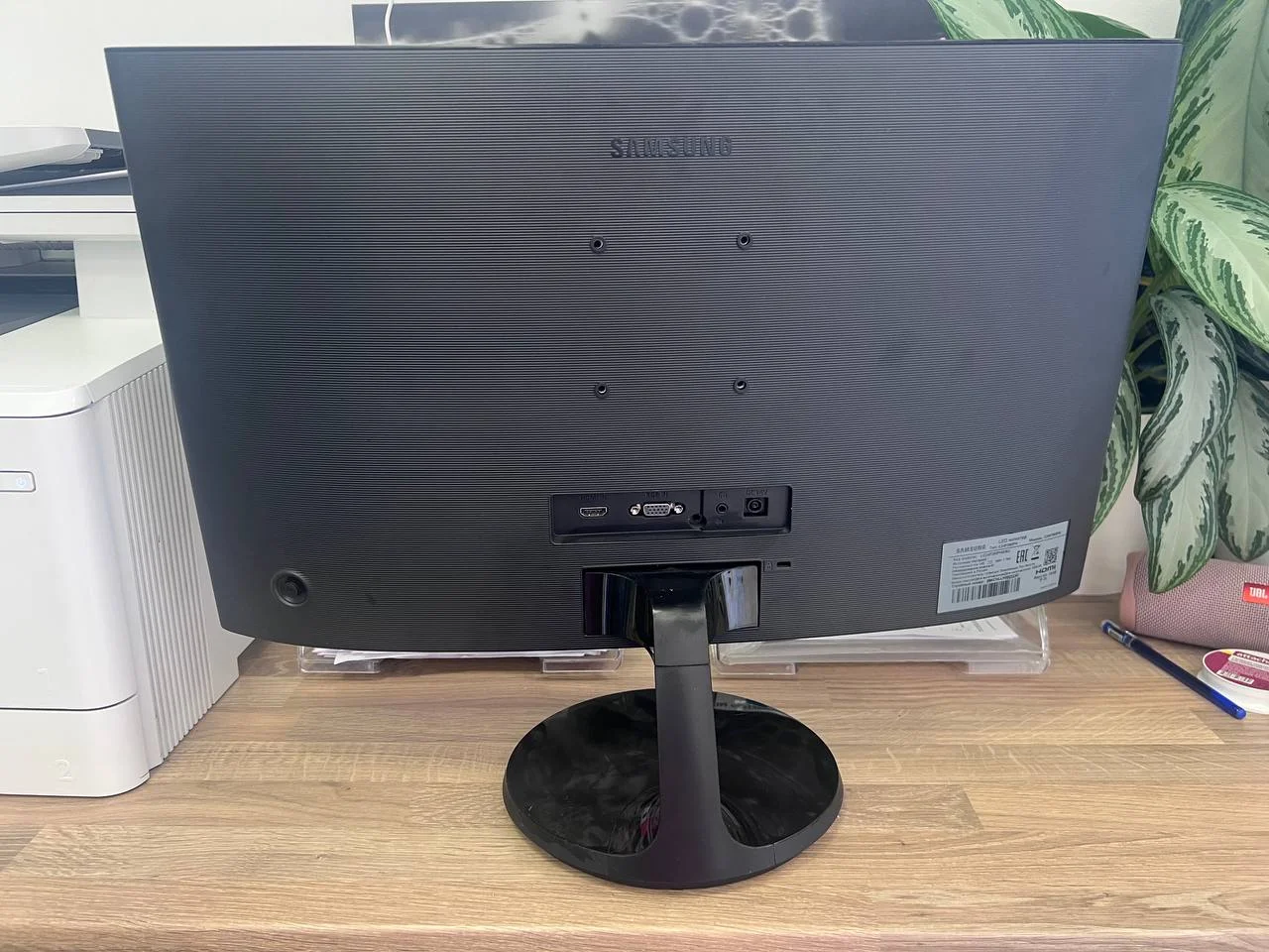 Монитор samsung c24f390fh - миниатюра 2