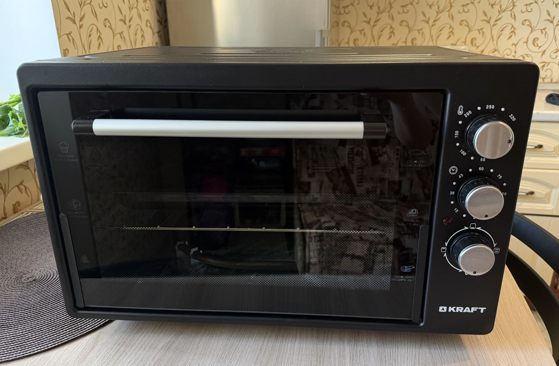 Мини-печь Kraft KM-MV3801BL - изображение 1
