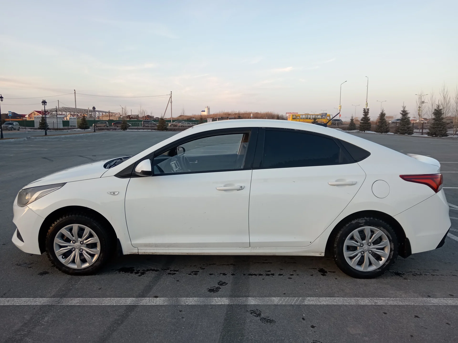 Hyundai solaris - миниатюра 3