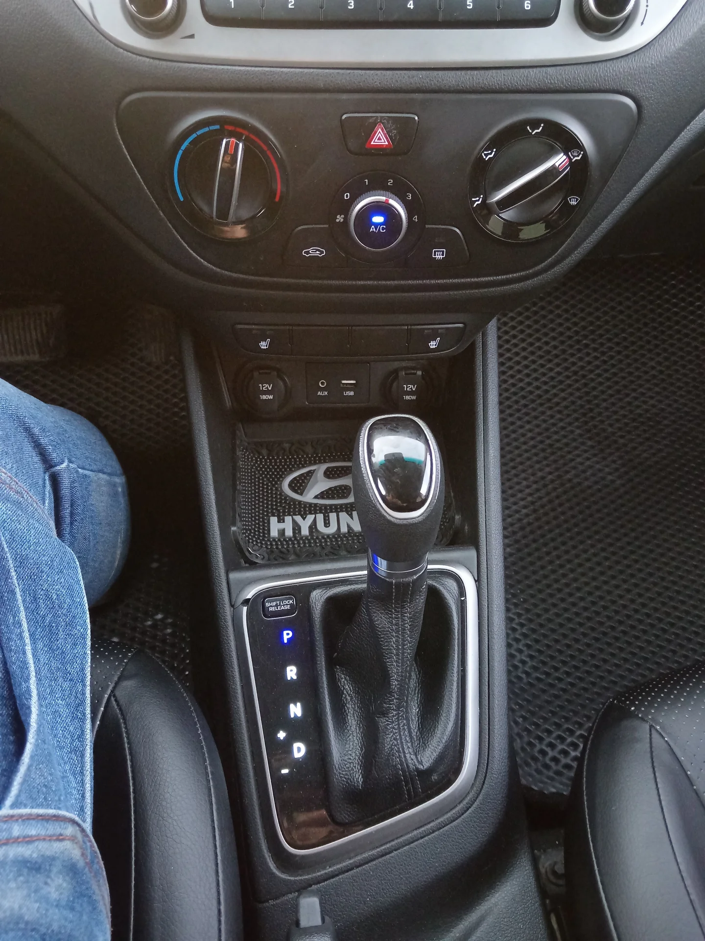 Hyundai solaris - миниатюра 9