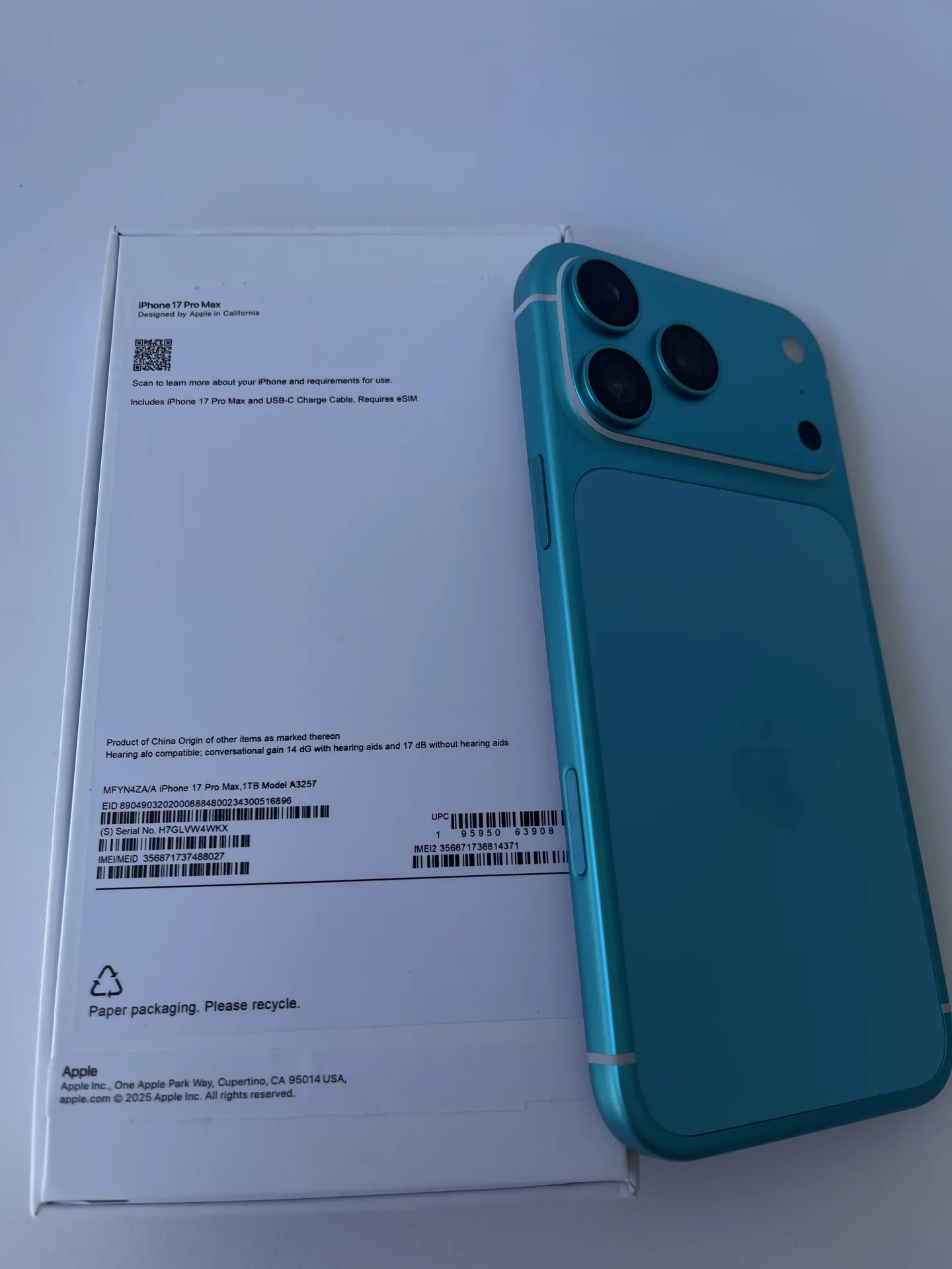 Iphone 17 pro max - миниатюра 2