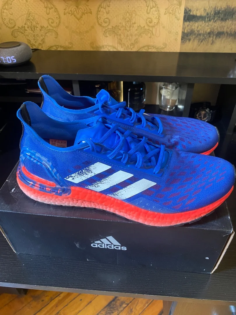 Кроссовки Adidas Ultraboost - миниатюра 3