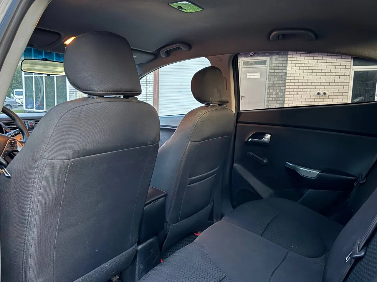 Kia Rio 1.4 MT, 2016, 188 500 км - миниатюра 12