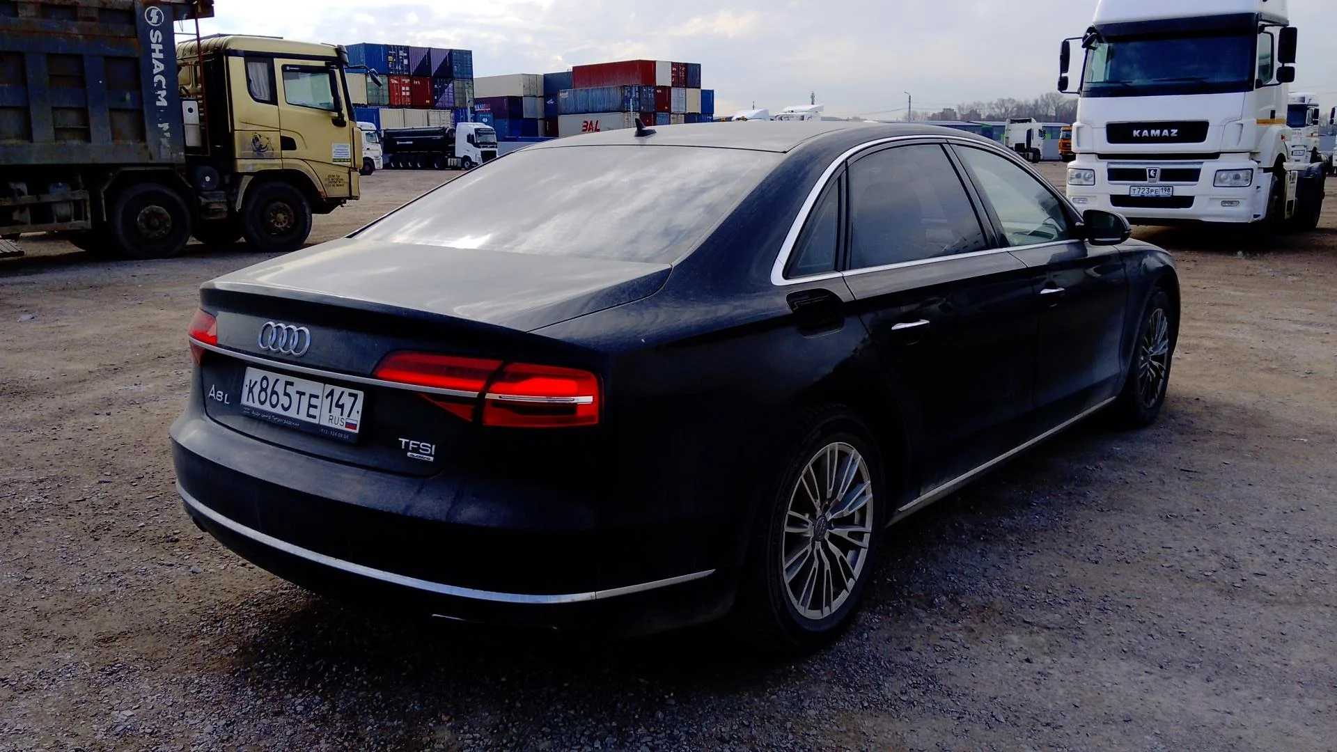 Audi A8 L 2015 3.0 л, 310 л.с., автомат, полный привод - миниатюра 6