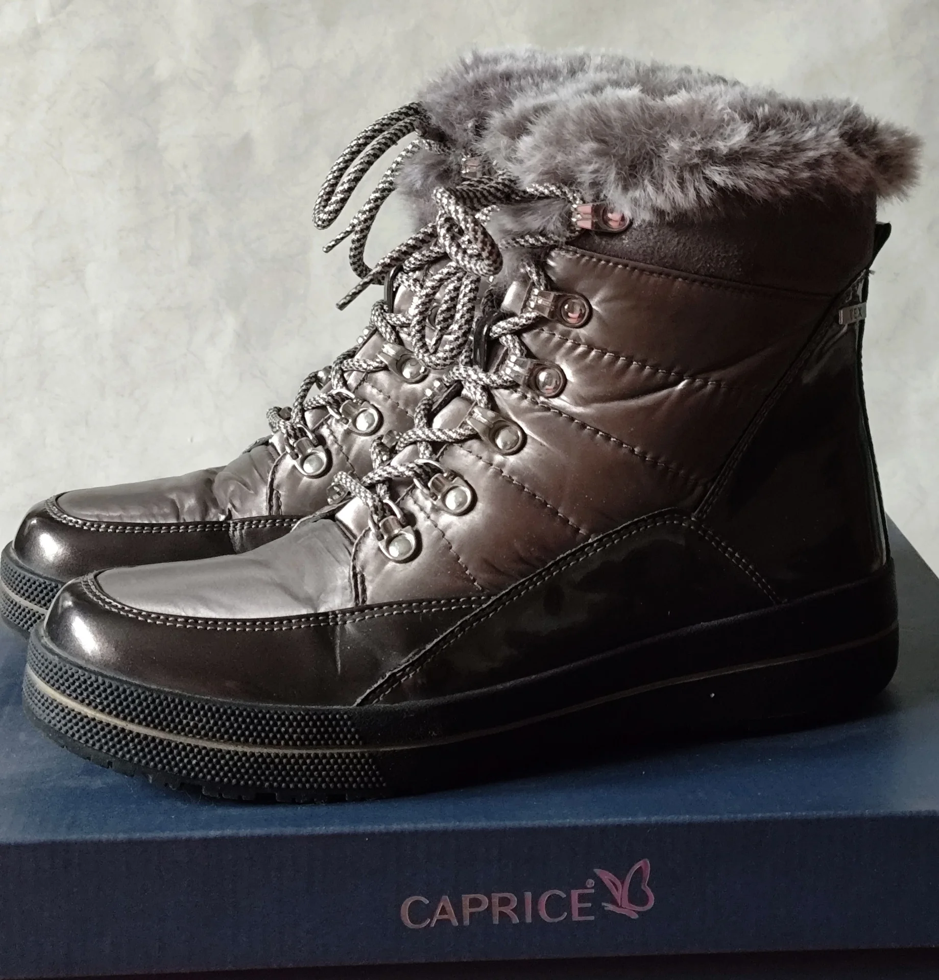ботинки дутики Caprice 40 - изображение 1