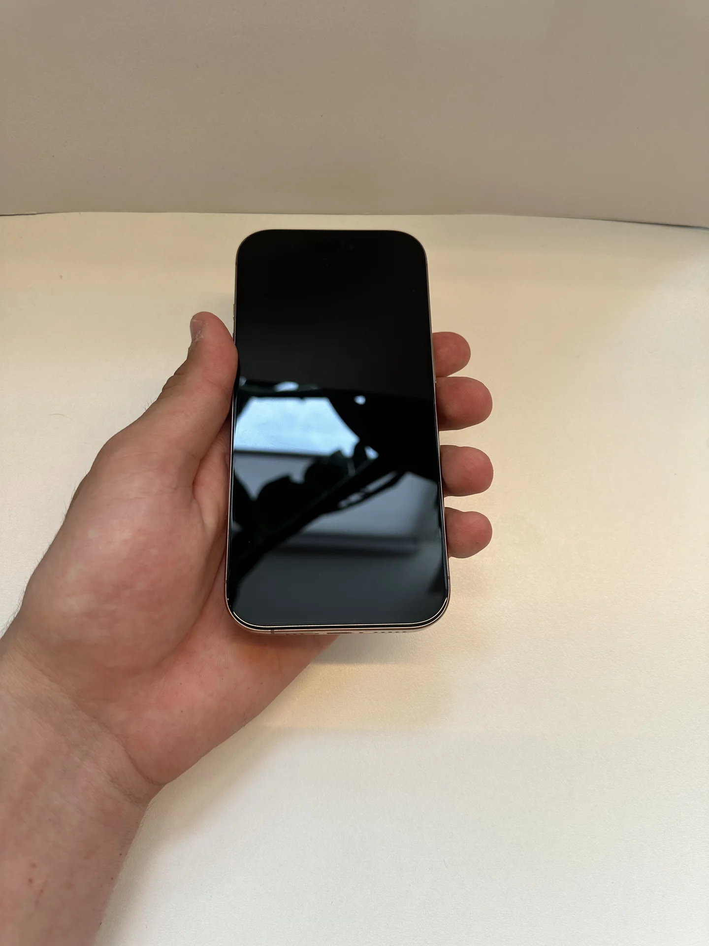 iPhone 16 Pro - миниатюра 3