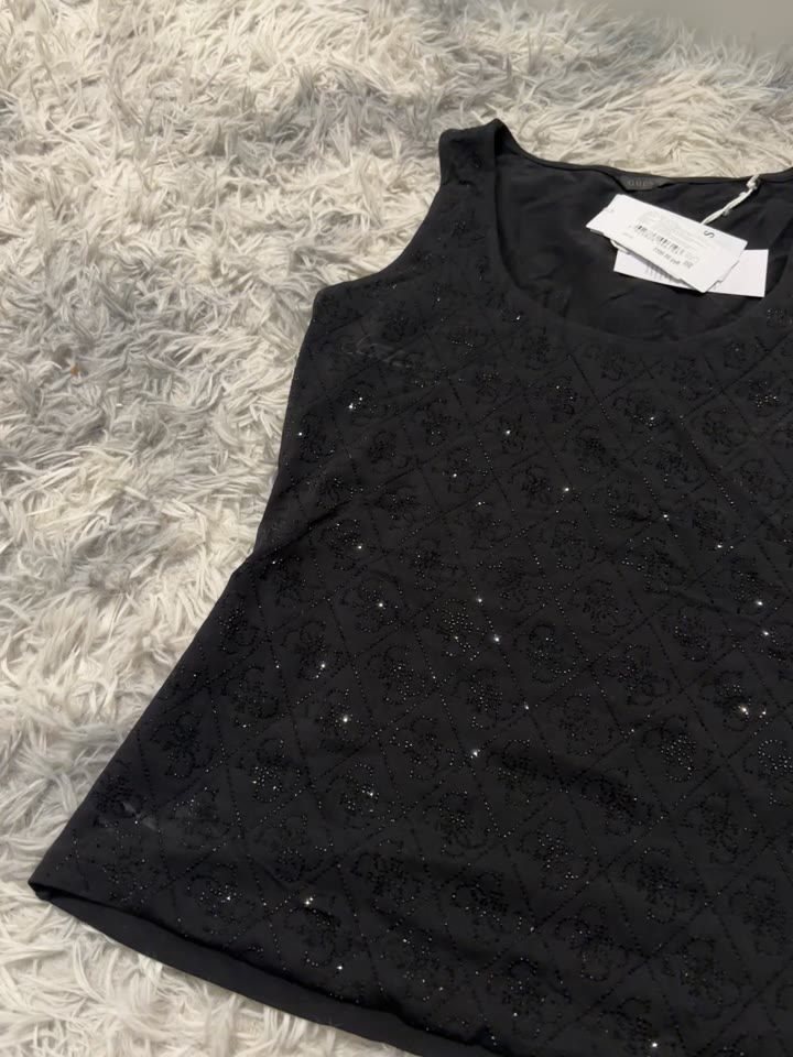НОВАЯ майка GUESS - видео 5