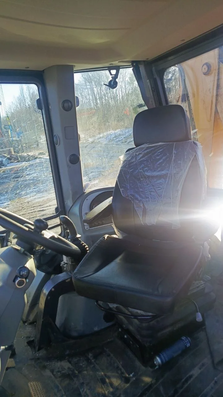 Экскаватор-погрузчик Shanmon 388H - миниатюра 3