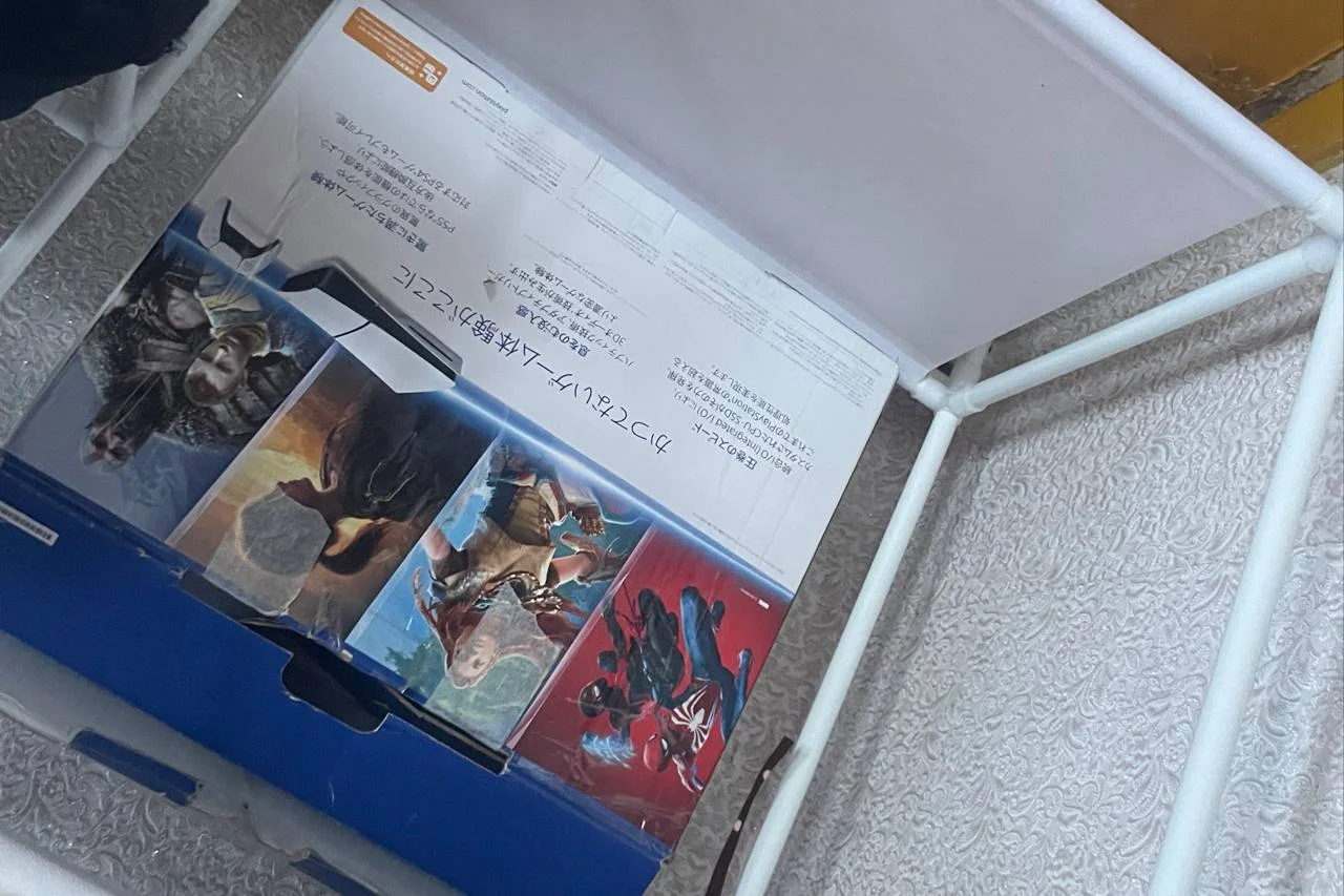 Sony playstation 5 slim 1TB + подписка - миниатюра 2