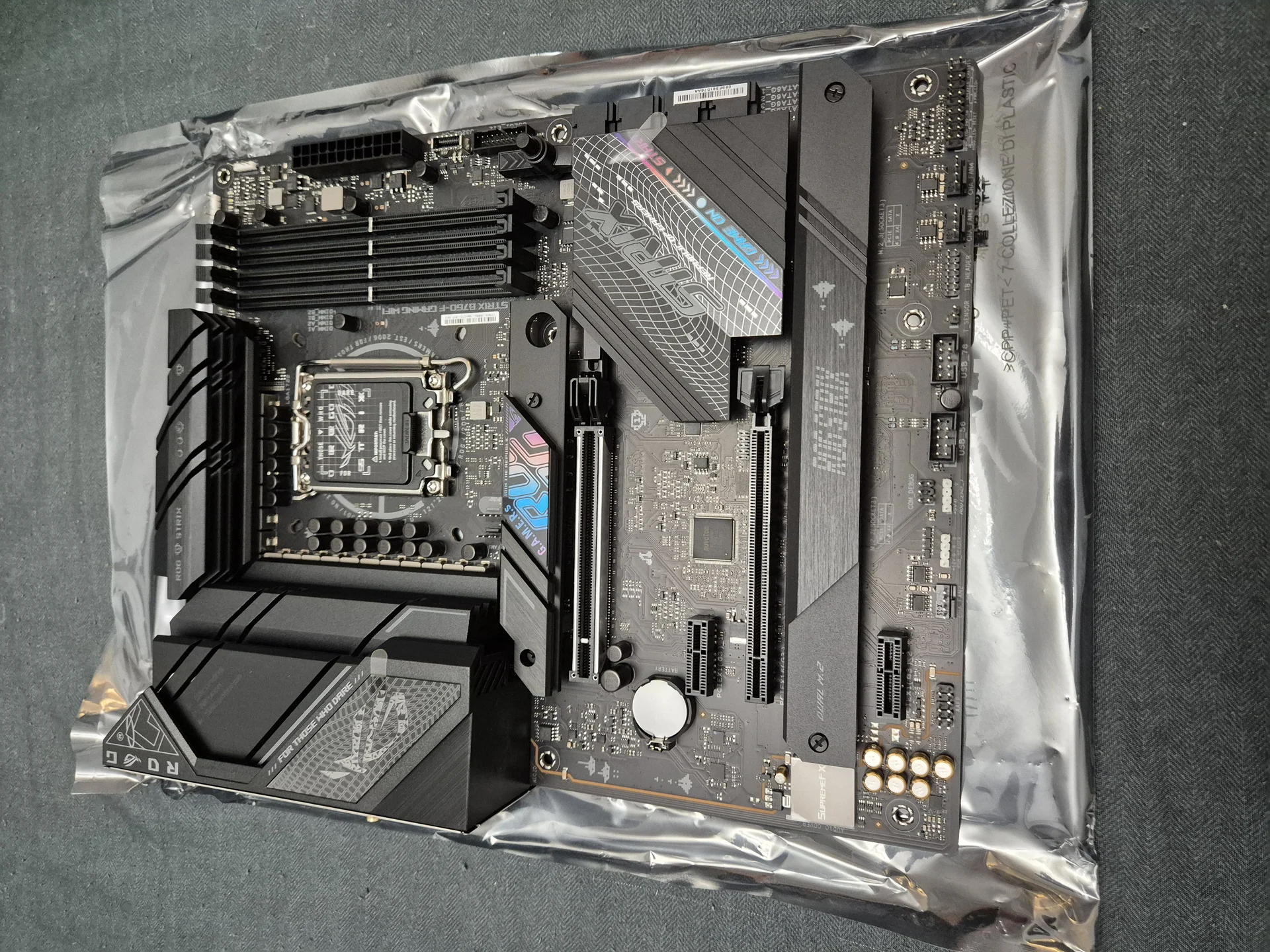 Asus ROG strix b760 f gaming wifi - миниатюра 9