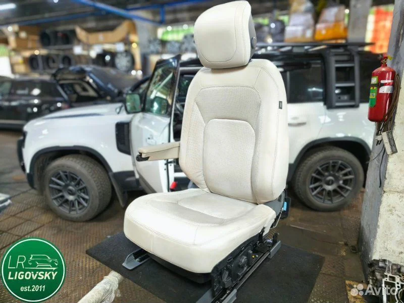 Подлокотники передних сидений Land Rover Defender - миниатюра 3