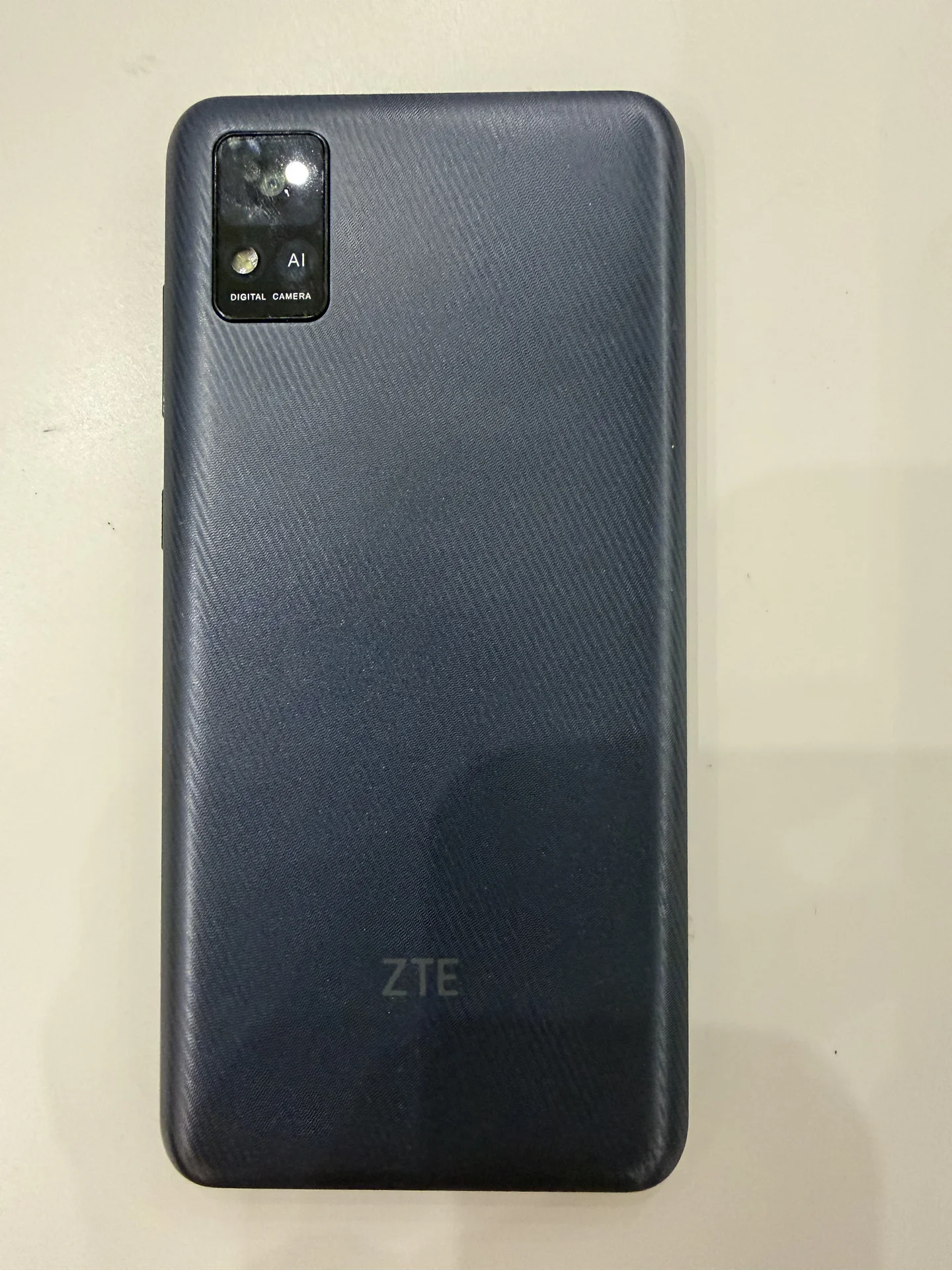 Мобильный телефон ZTE Blade A31 - миниатюра 3