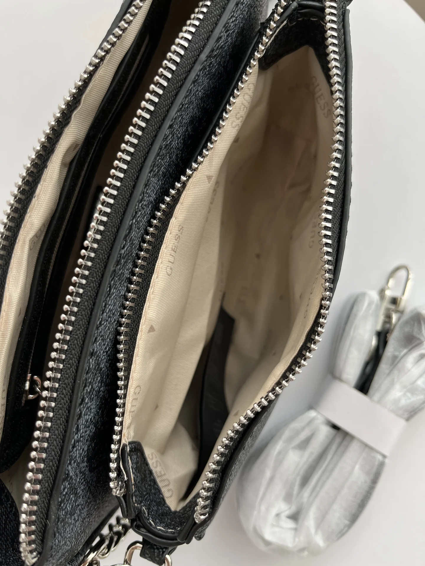 Сумка Guess Noelle 2 в 1 оригинал - миниатюра 6
