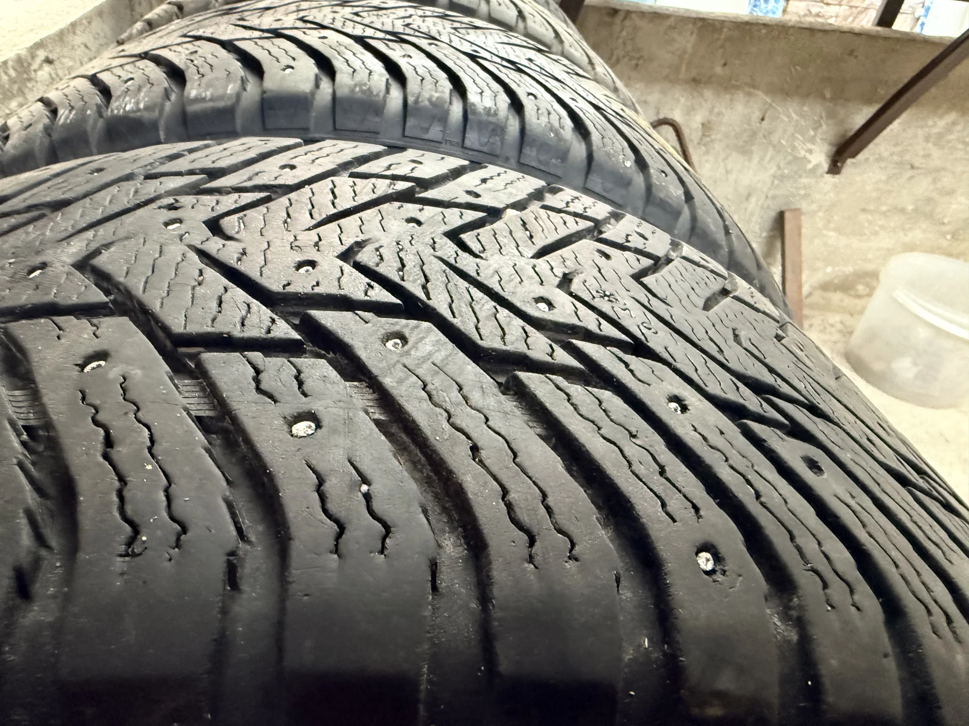 Шины зимние 265/50R19 - миниатюра 3
