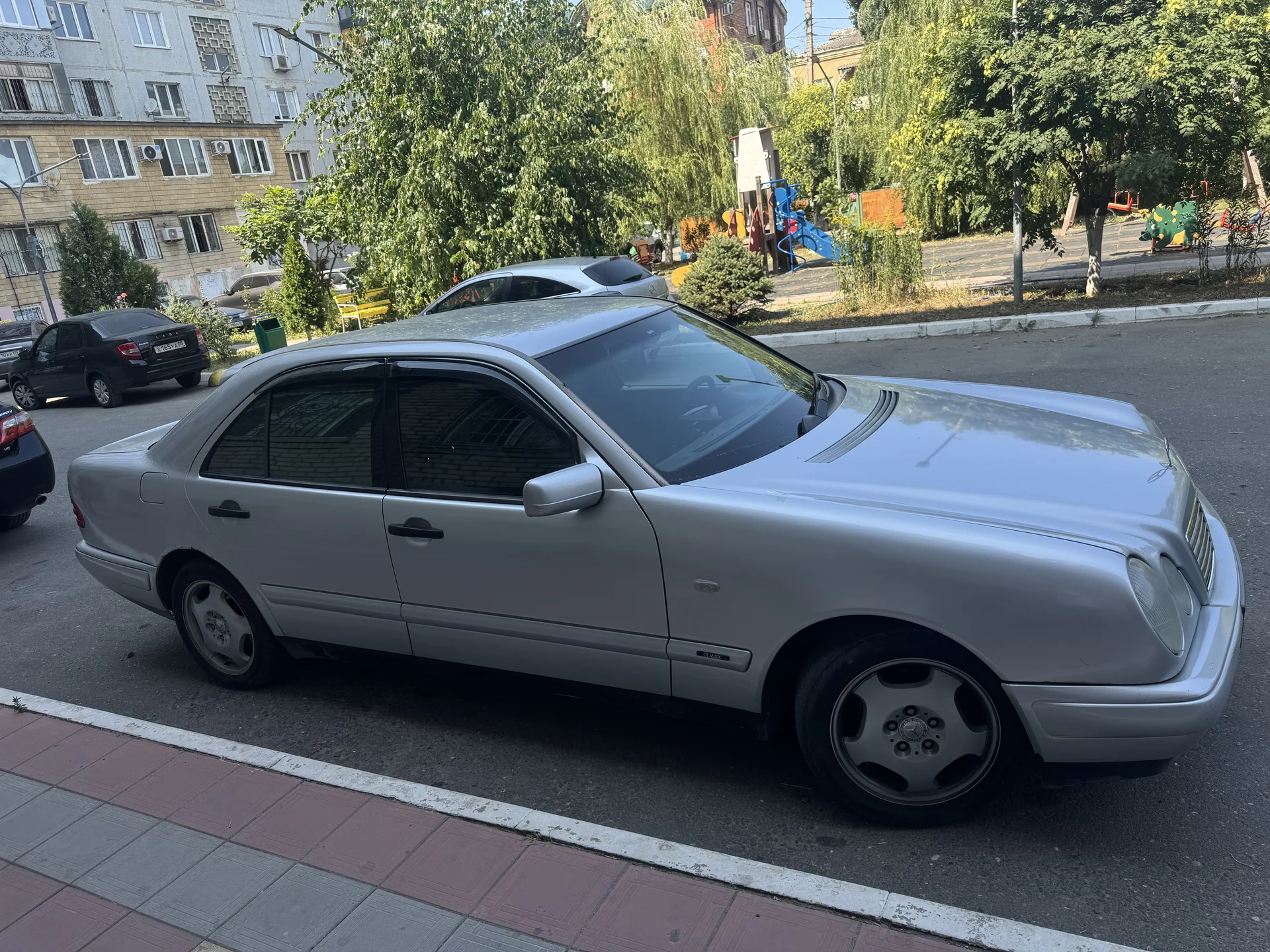 мерседес - миниатюра 3