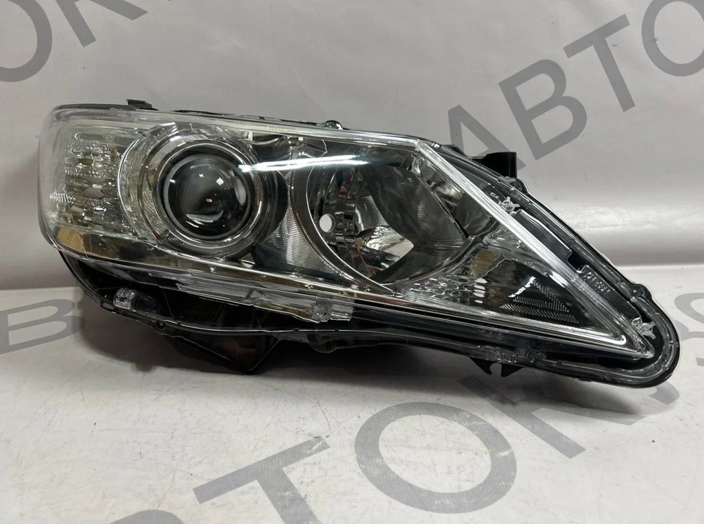 Фара правая Toyota Camry VII V50/V55 2011-2014 - изображение 1