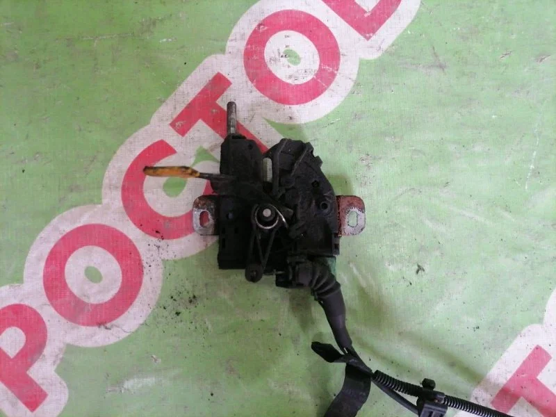 Замок капота Ford Mondeo 4 2007-2015 - миниатюра 2