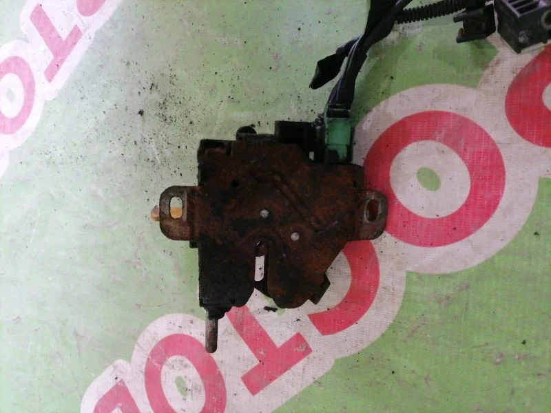 Замок капота Ford Mondeo 4 2007-2015 - миниатюра 3