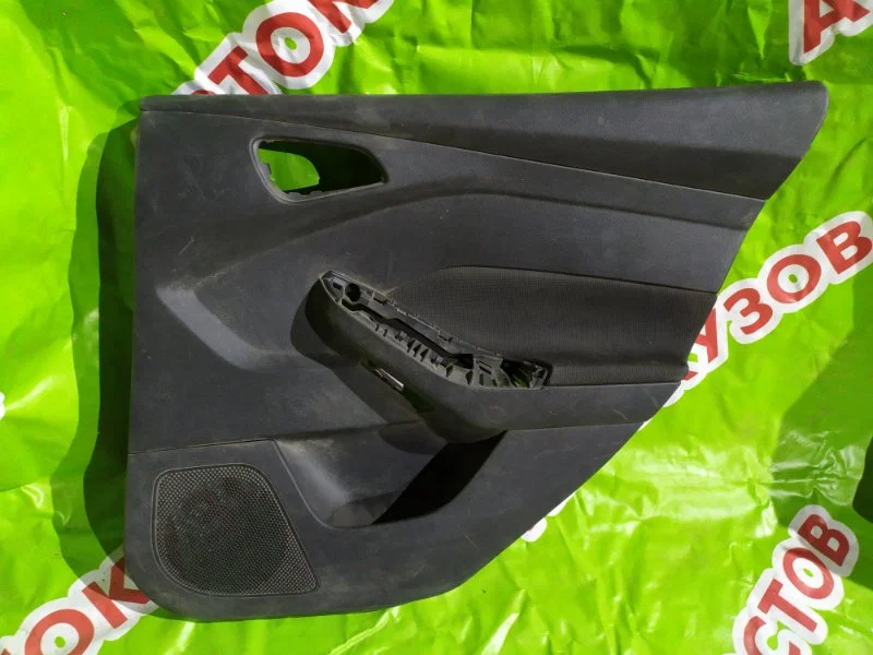 Обшивка двери задней правой Ford Focus 3 2011-2019