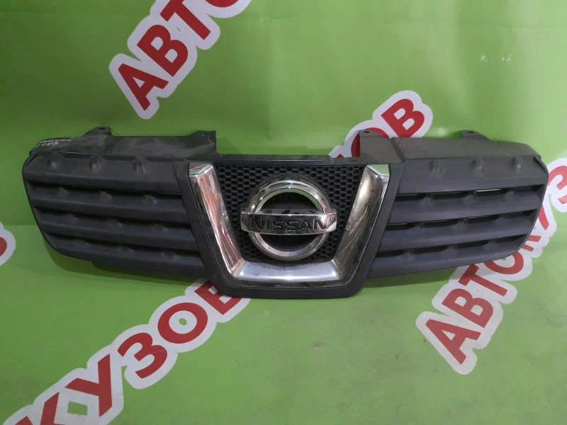 Решетка радиатора Nissan Qashqai J10 1.6 2007 - изображение 1