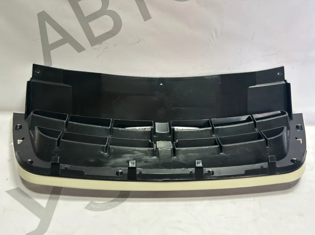 Решетка радиатора Daewoo Nexia 150 2008-2016 - миниатюра 8