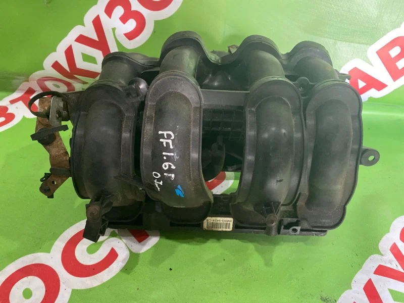 Коллектор впускной Ford Focus 3 1.6 2011
