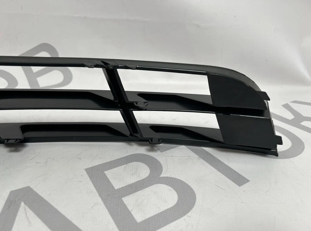 Решетка в бампер левая Audi Q7 2007-2010 - миниатюра 7