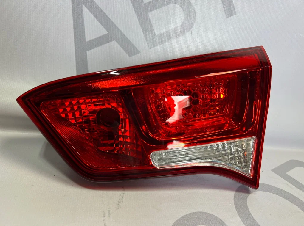 Фонарь задний правый внутренний Kia Rio 3 - миниатюра 2
