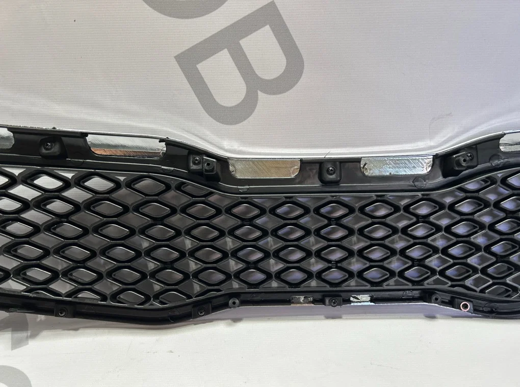 Решетка радиатора KIA Optima 3 2010-2014 - миниатюра 8