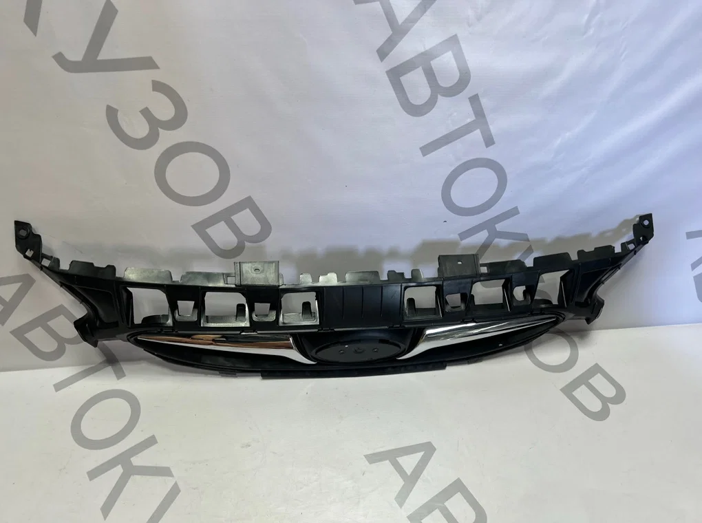 Решетка радиатора Hyundai Solaris 1 2010-2014 - миниатюра 2