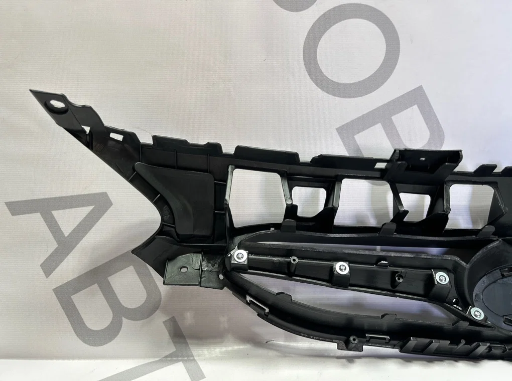 Решетка радиатора Hyundai Solaris 1 2010-2014 - миниатюра 7