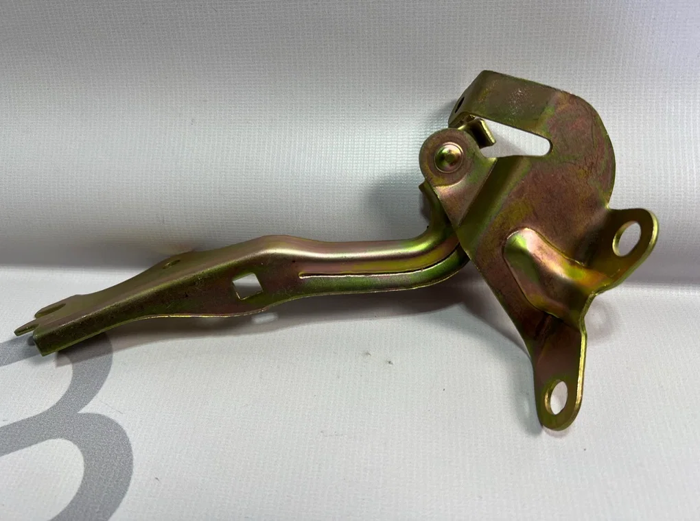 Петля капота левая Mazda 3 BK 2003-2009 - миниатюра 2