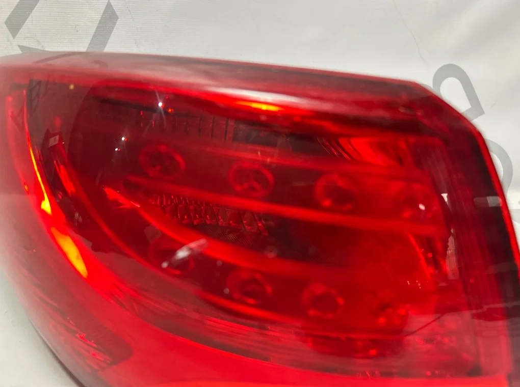 Фонарь задний левый наружный Hyundai ix35 / Tucson - миниатюра 2